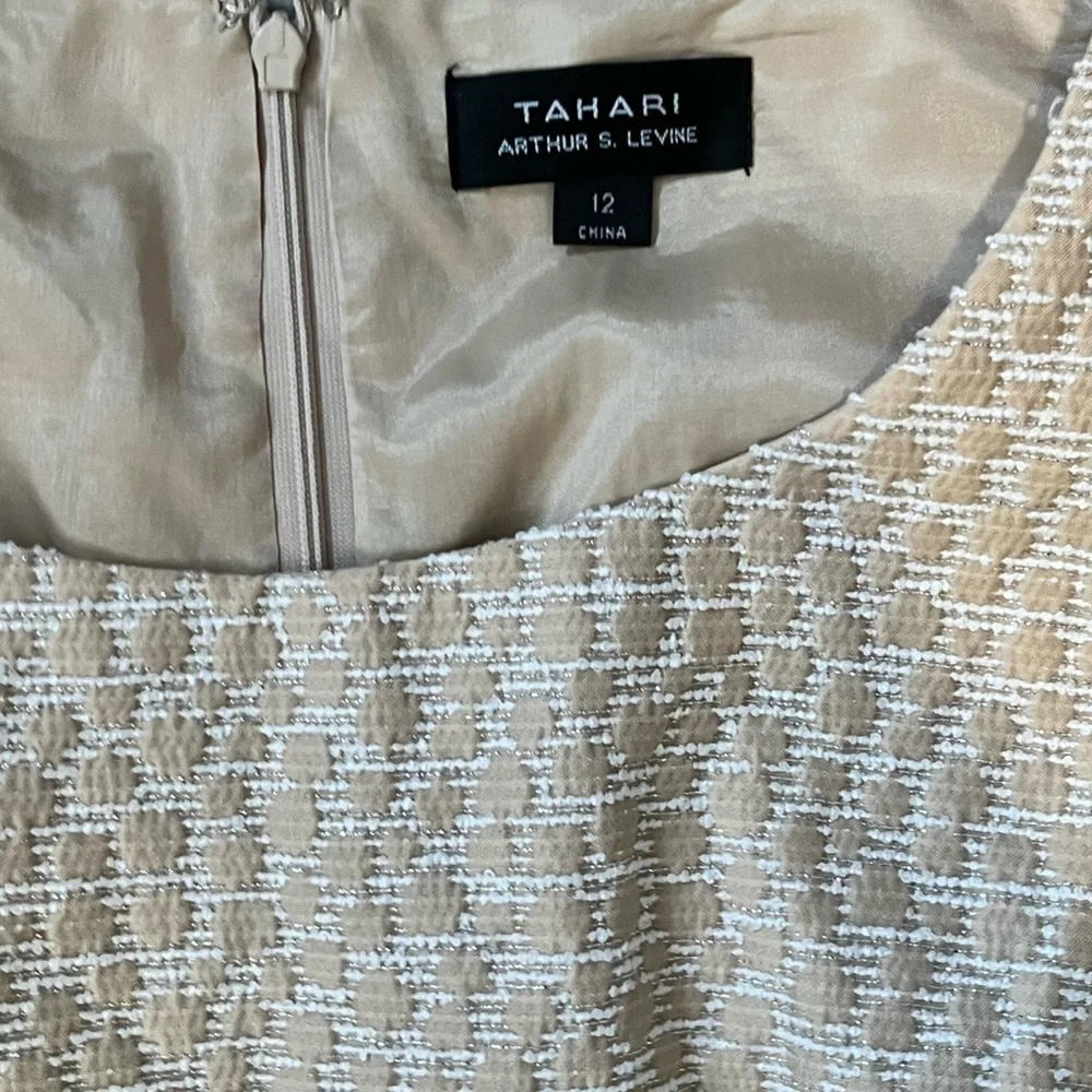 Tahari Arthur S. Levine Gold & White Dress Size 12 - Picture 3 of 9